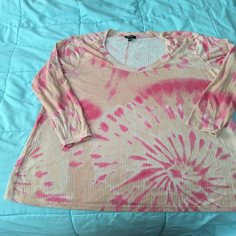 Long sleeve tie dye top